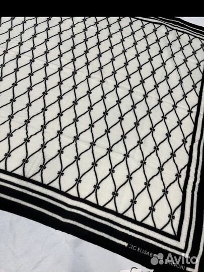 Платок шерстяной и шелковый цена за все