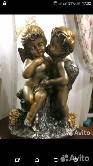 Целующиеся ангелочки