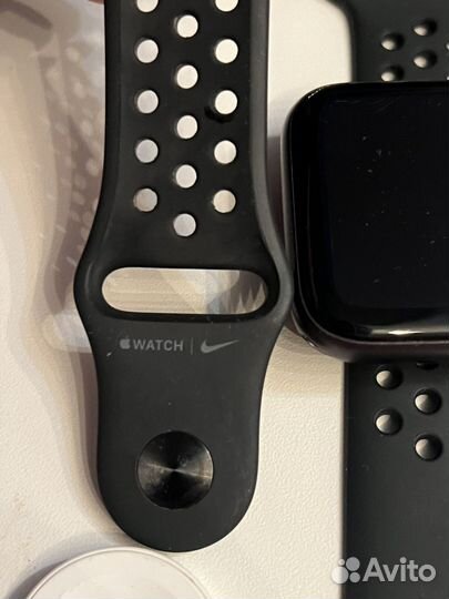 Apple watch se 44mm nike