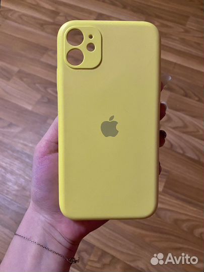 Чехол на iPhone 11