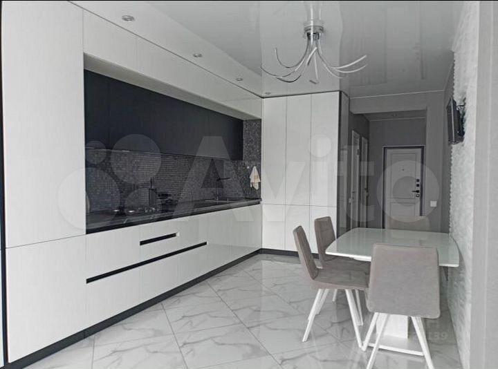 4-к. квартира, 130 м², 9/10 эт.