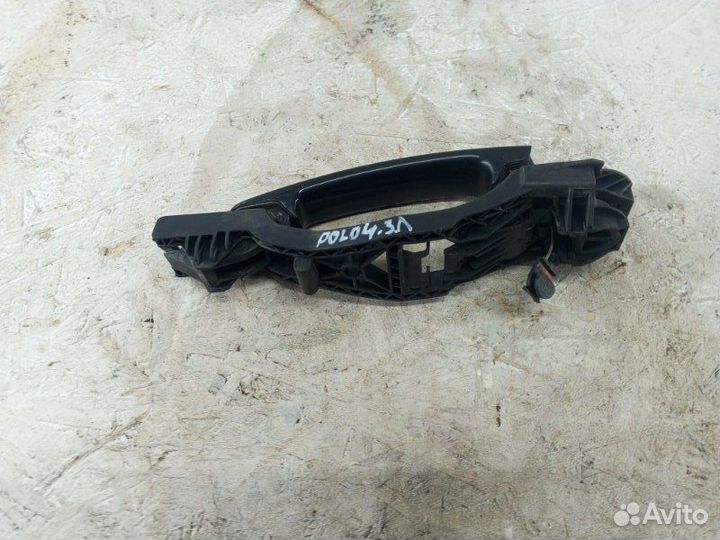 Ручка двери задняя левая Volkswagen Polo хетчбэк 1