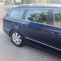 Volkswagen Passat 1.4 AMT, 2009, 100 000 км, с пробегом, цена 819 000 руб.