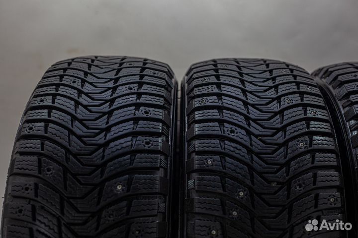 Michelin X-Ice North 3 225/45 R17 94T