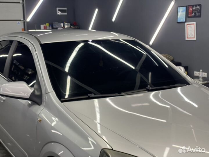 Тонирование стекол авто