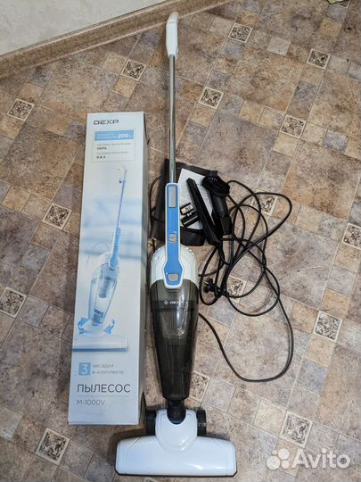 Вертикальный пылесос Dexp M-1000V
