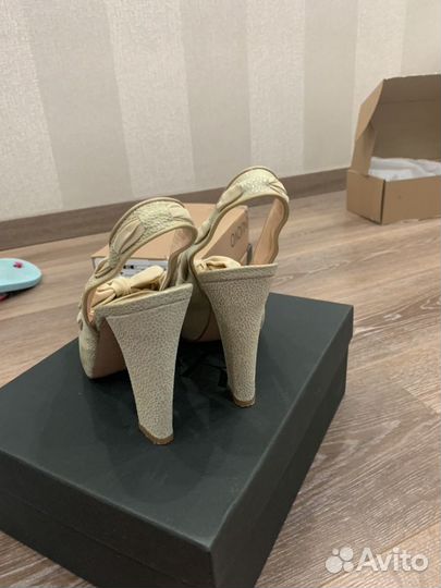 Босоножки,туфли