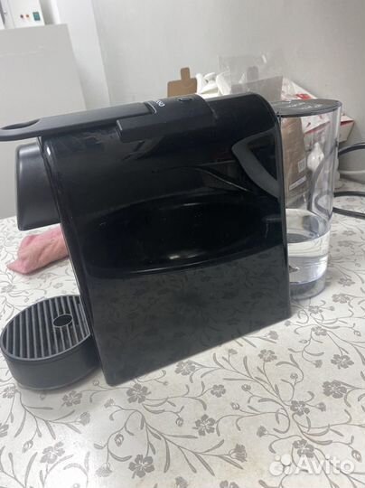 Кофемашина DeLonghi Nespresso