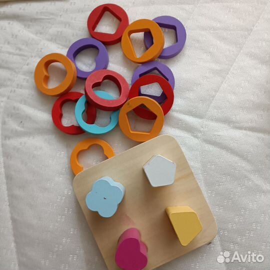 Развивающие игрушки