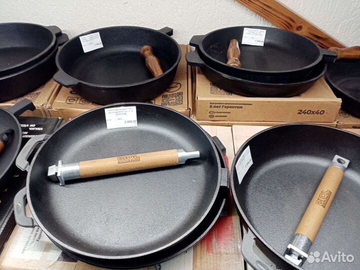 Чугунная сковорода сотейник 24060