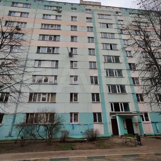 Комната 30 м² в 3-к., 1/9 эт.