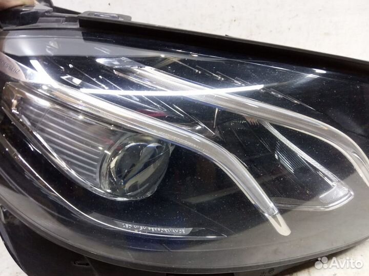Фара правая Mercedes-Benz E-Class W213 2016