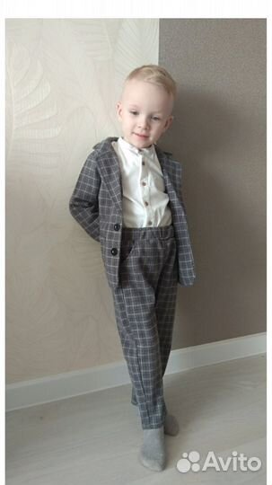 Костюм на мальчика 104