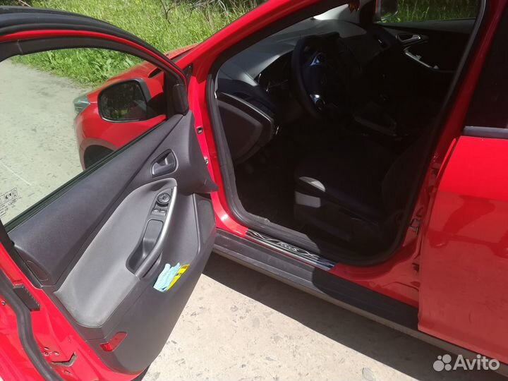 Ford Focus 1.6 МТ, 2011, 193 000 км