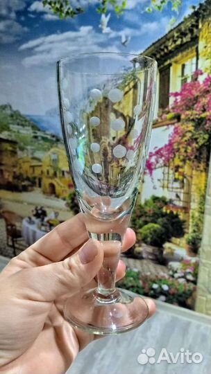 Стаканы, бокалы, пивные кружки