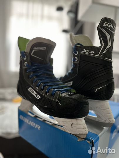 Хоккейные коньки bauer