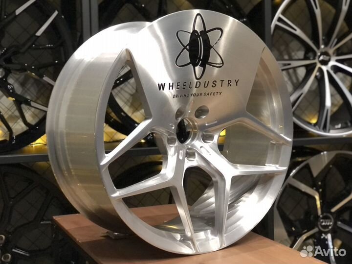 Кованые диски R21 для BMW 7-series G11; G12