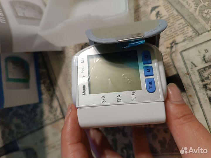 Тонометр автоматический на запястье