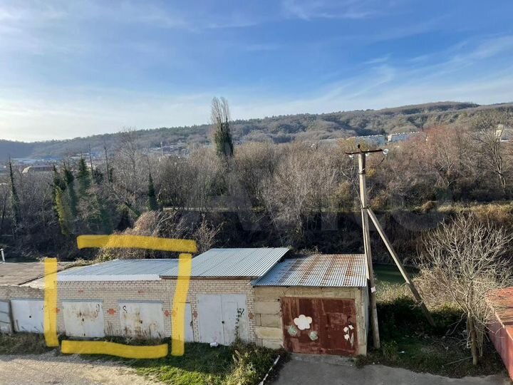 Гараж, > 30 м²
