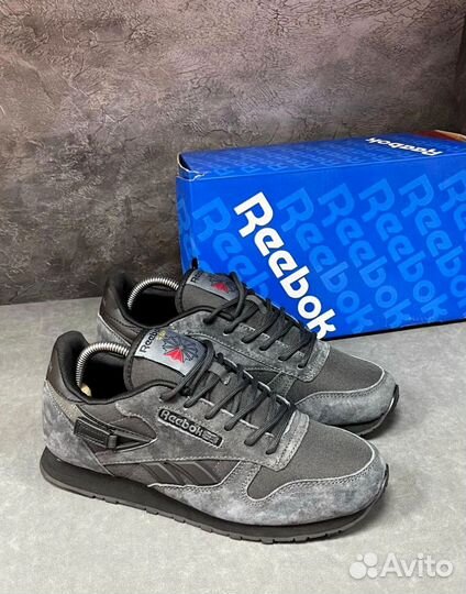 Кроссовки Reebok стильные