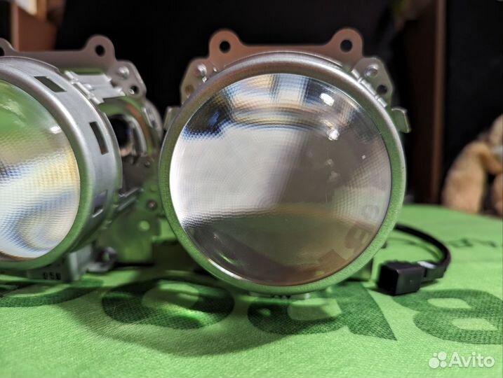 Линзы Toyota 99757-00089