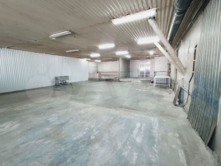 Пищевое производство возле рынка 