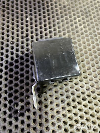 Реле центрального замка Кайрон SsangYong Kyron