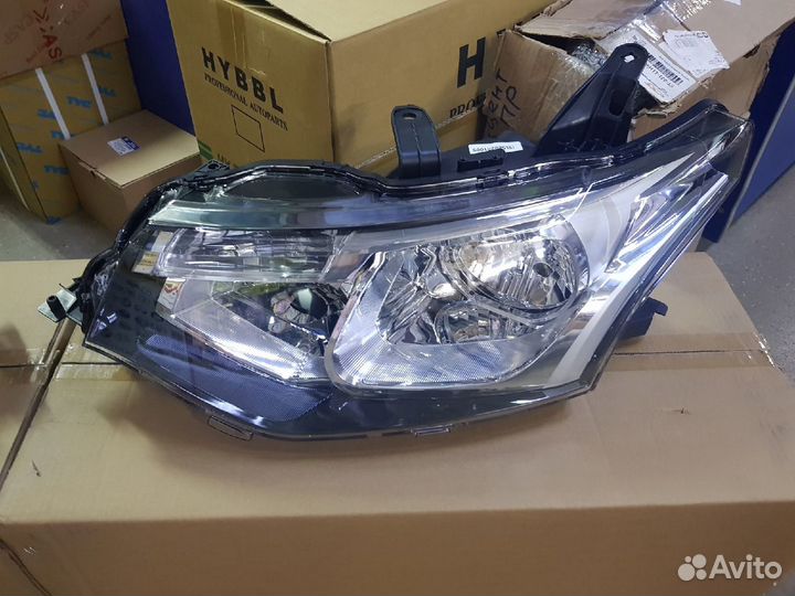 Фара новая Мицубиси Аутлендер Outlander 13-15гг