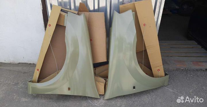 Крыло renault logan 2004-14 год