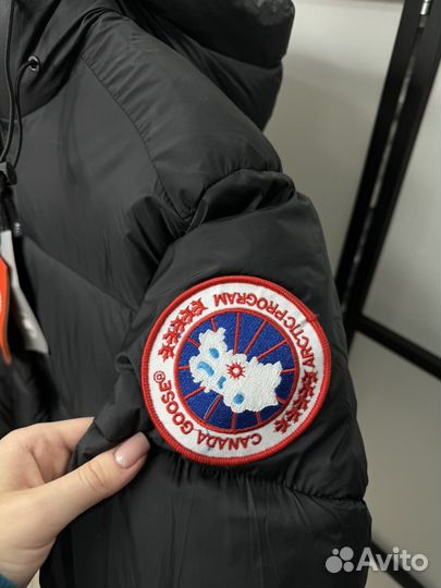 Зимняя куртка Canada Goose