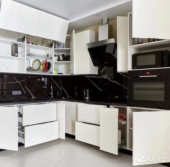 Кухонный гарнитур 