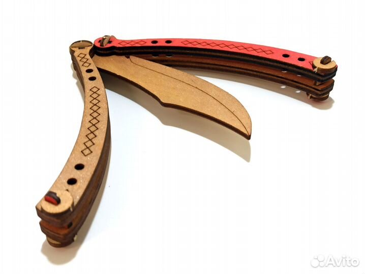 Сувенир деревянный Нож бабочка крашенный