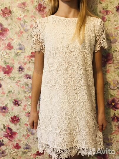 Платье для девочки белое 140