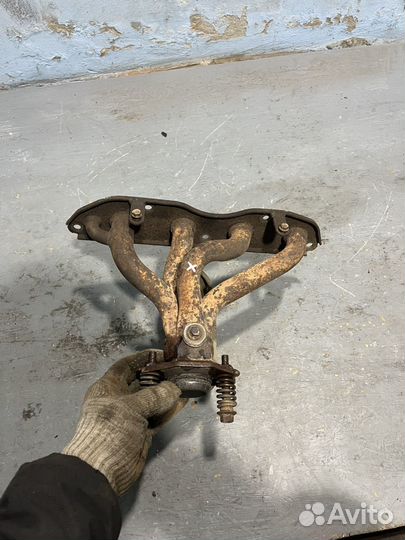 Выпускной коллектор Mitsubishi Lancer 10 1.5