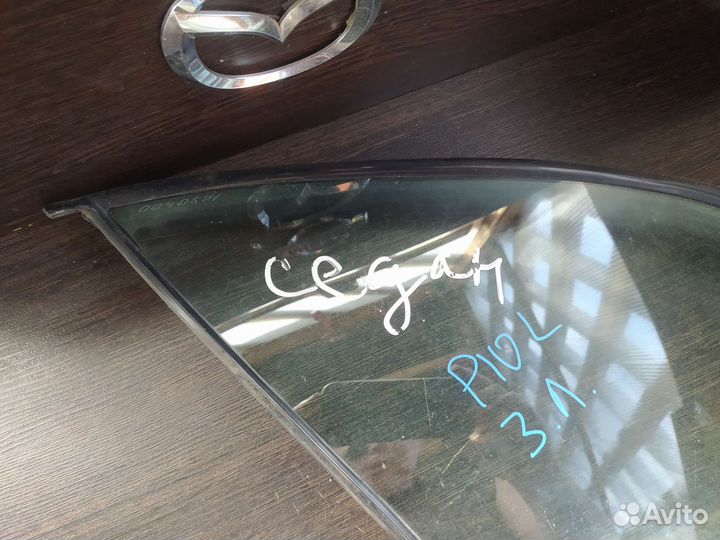 Стекло задней левой двери форточка Nissan Primera