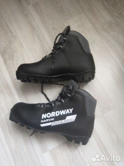 Лыжные ботинки Nordway 39 размер