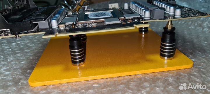 Держатель для плат третья рука