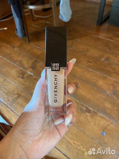 Тональный крем givenchy prisme libre glow 3-W245