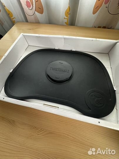 Тарелка детская с силиконовым ковриком Twistshake