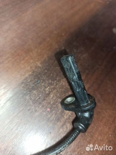 Датчик ABS задний Opel Zafira C 13315320