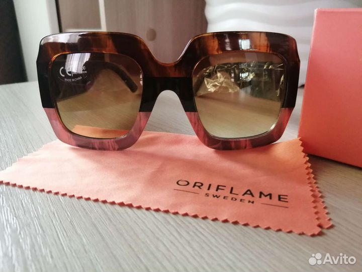 Солнцезащитные очки женские