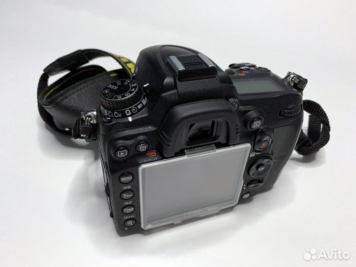 Фотоаппарат Nikon D7000 Body (8300 кадров)