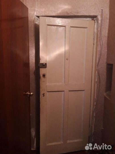 Дверь входная деревянная бу
