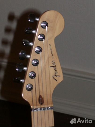 Fender American deluxe stratocaster 2004 г