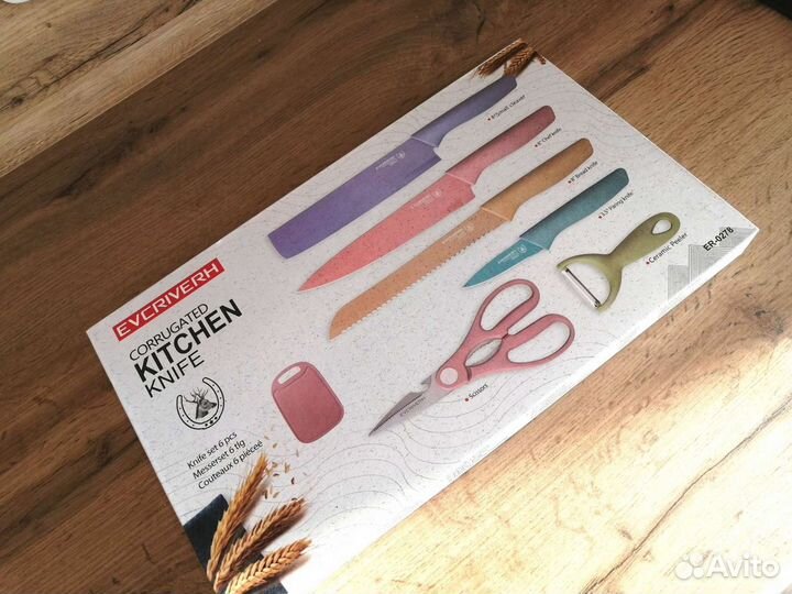 Набор кухонных ножей с доской и ножницами