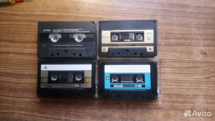 Аудиокассеты Maxell, TDK 90