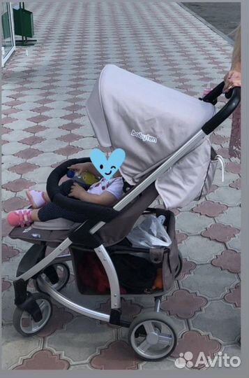 Прогулочная коляска