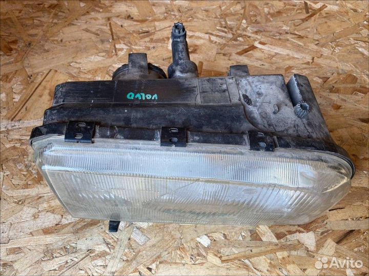 Фара правая Volvo 850