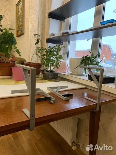 Кронштейндля полки с креплением к столу IKEA