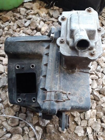 Корпус воздушного фильтра Mazda 626